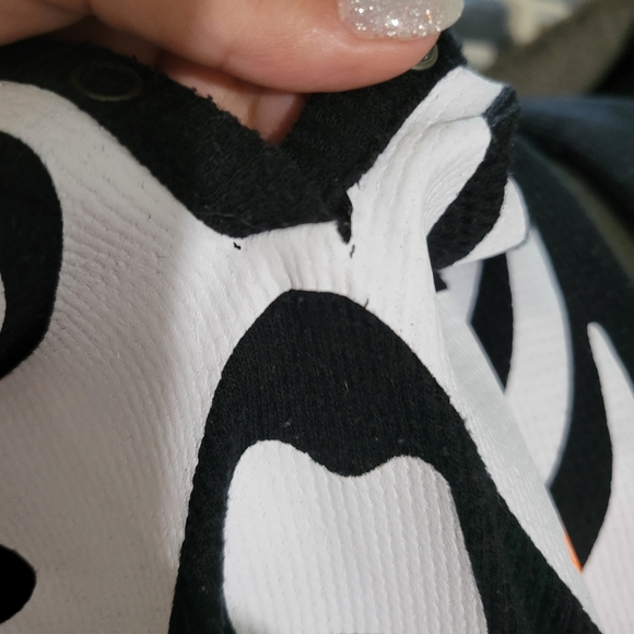 🚫SOLD🚫VS PINK BAD BOO SY HALLOWEEN ONESIE - Picture 5 of 7